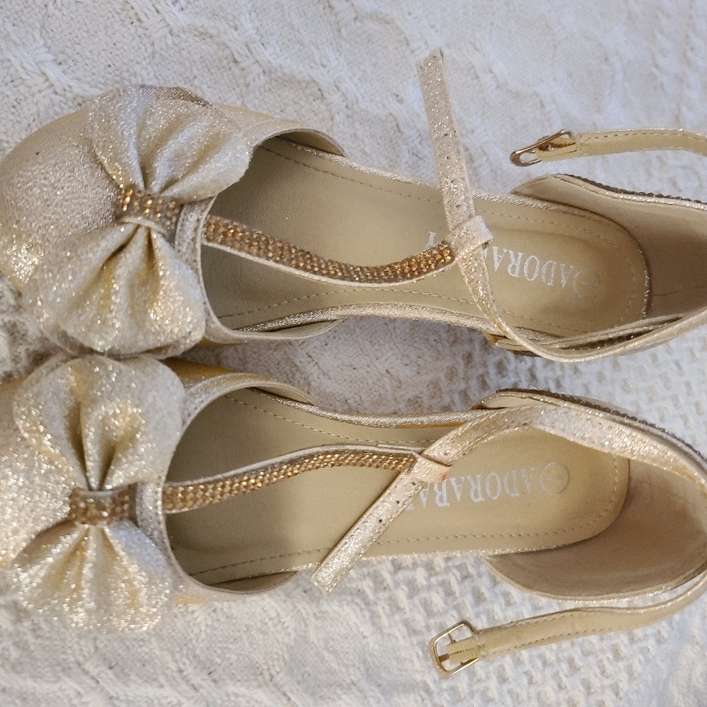Girl's shoes sz 1
